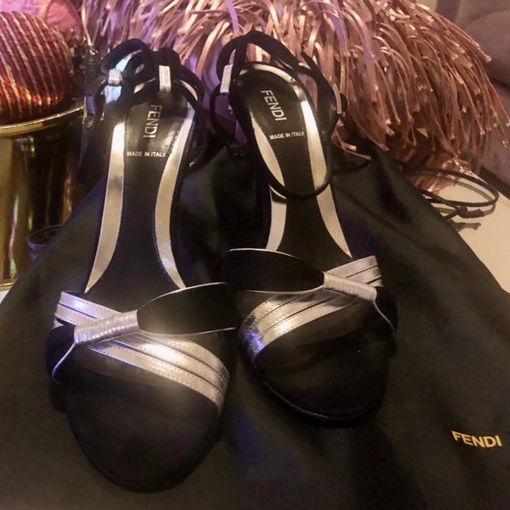 Vintage FENDI Black&Silver Suede  Heels